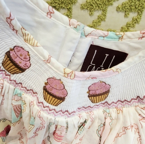 Lil Cactus Girl's Embroidered Cupcake Smocked Bishop Dress / Size 5 /Party Dress - Picture 8 of 14